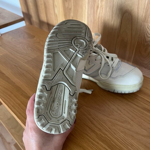 New Balance x AURALEE 550 - Picture 6 of 8